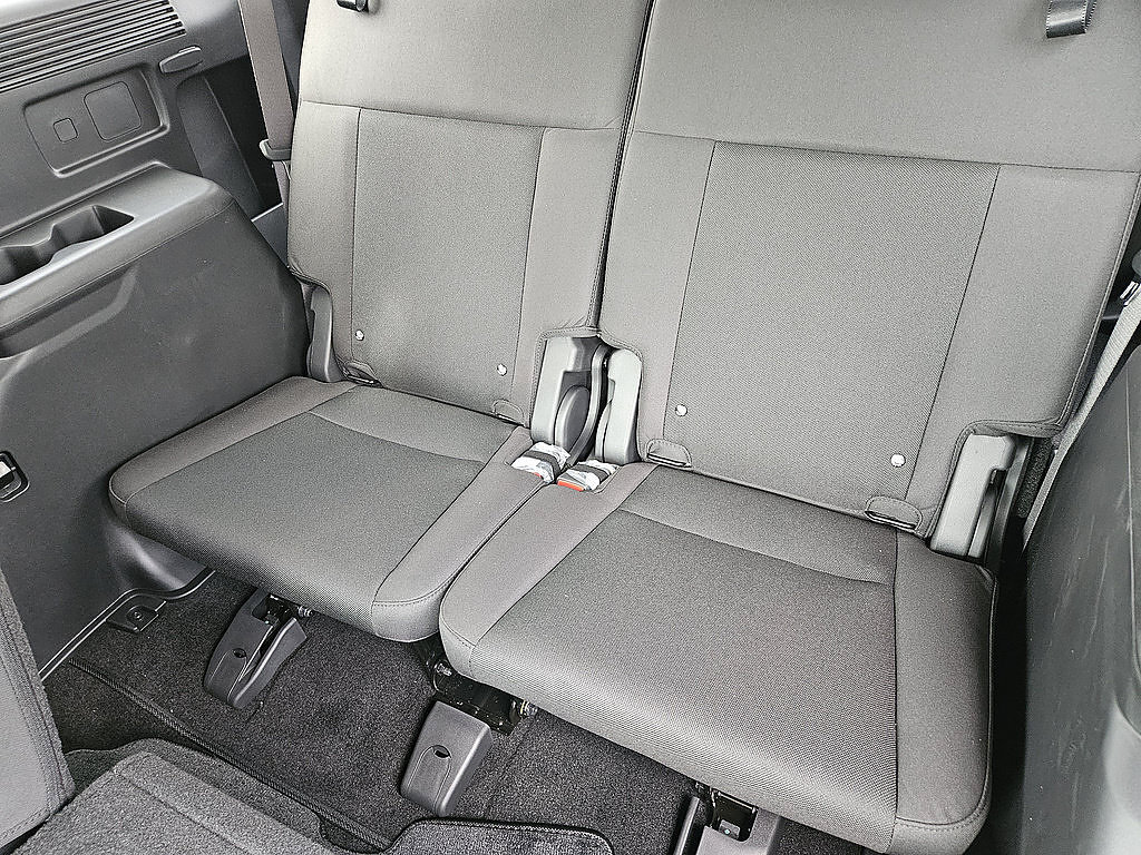 New 2026 Hyundai Santa Fe SE FWD image 30