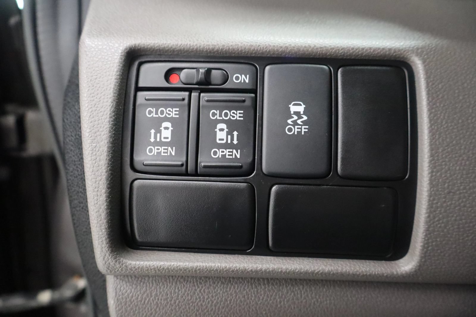 Used 2015 Honda Odyssey EX image 38