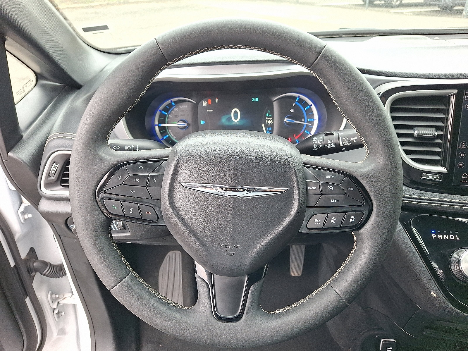 Used 2024 Chrysler Pacifica Limited FWD image 20
