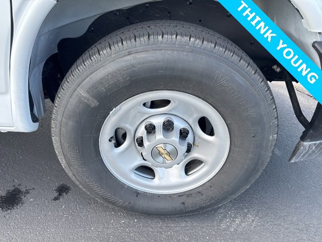 New 2025 Chevrolet Express 2500 w/ Enhanced Convenience Package image 9