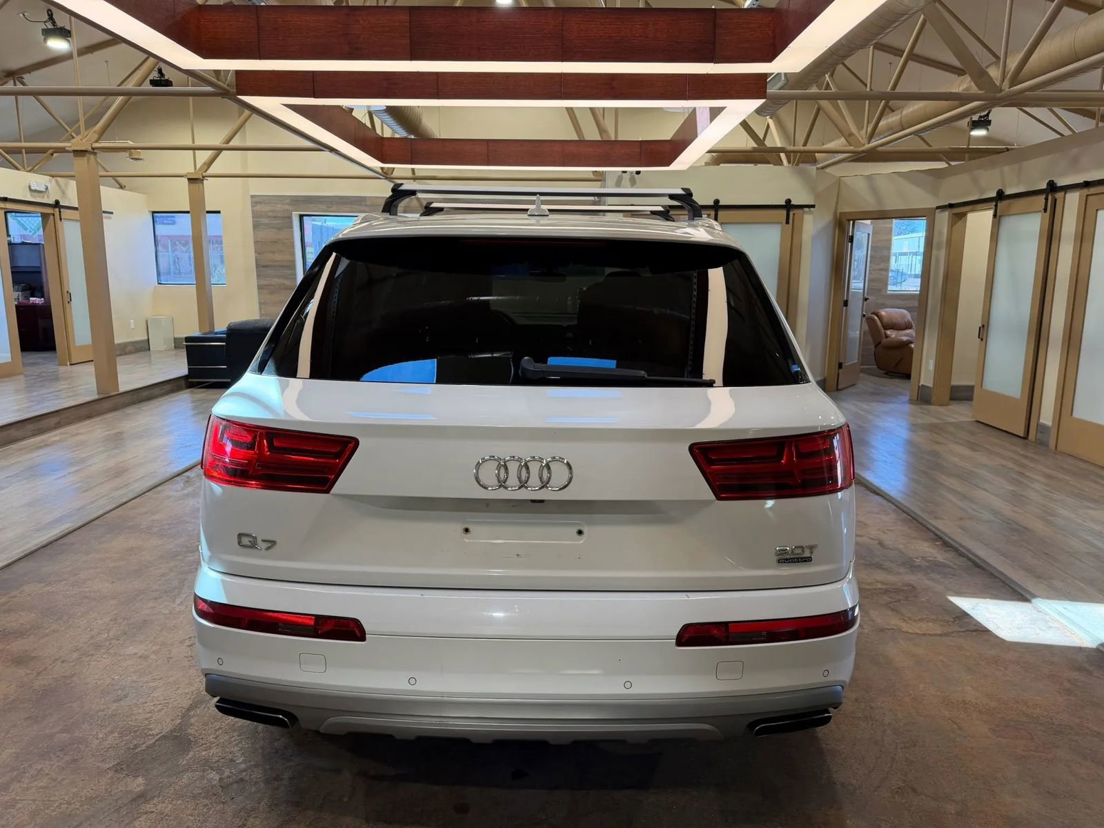 Used 2017 Audi Q7 3.0T Premium image 5