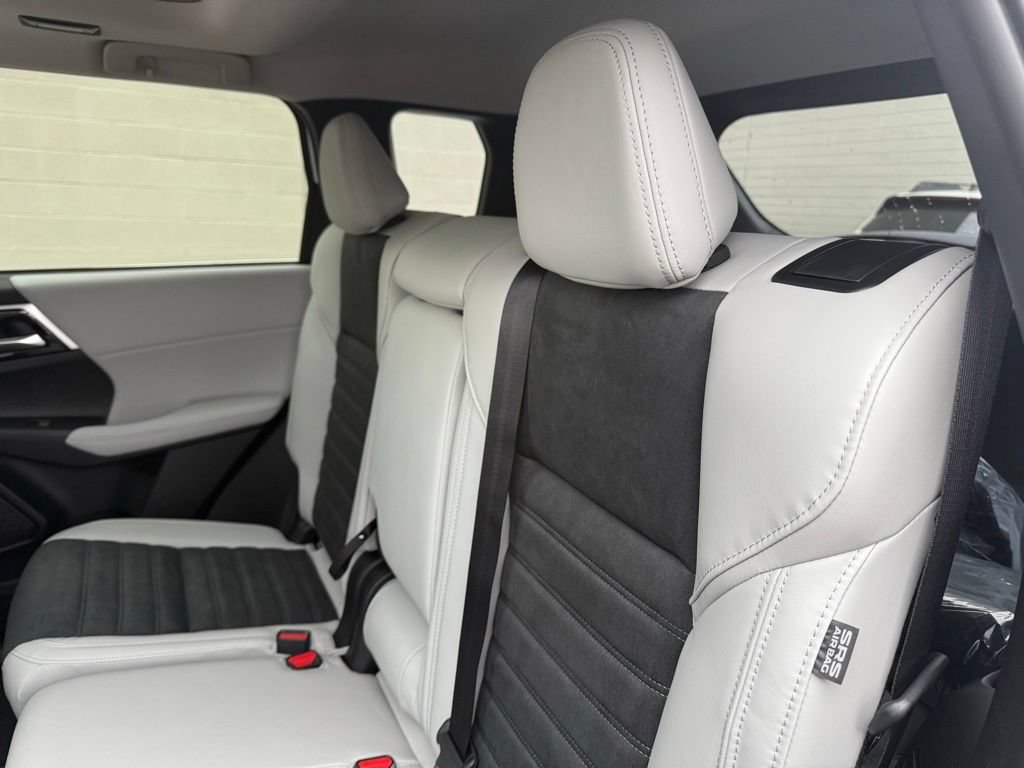 New 2026 Mitsubishi Outlander SE FWD image 25