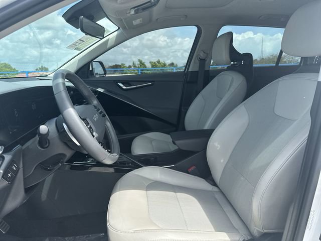Used 2023 Kia Niro EX Touring image 23