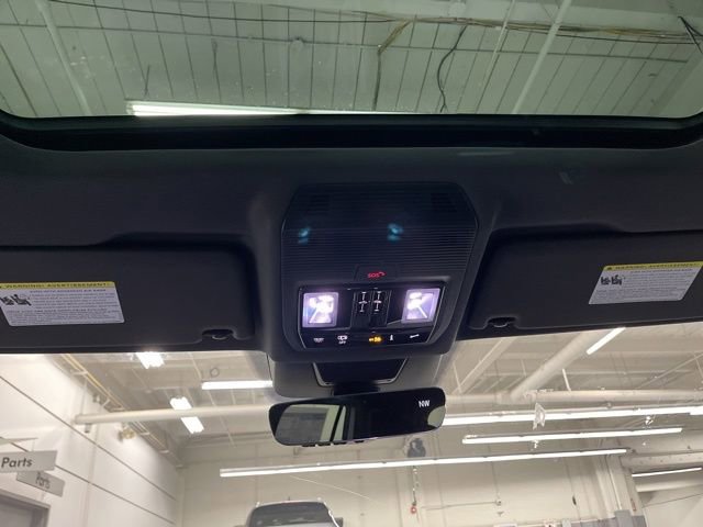 New 2026 Volkswagen Tiguan SE R-Line image 23