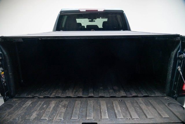 Used 2022 GMC Sierra 1500 SLE image 9