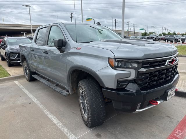 Used 2024 Chevrolet Silverado 1500 ZR2 w/ Technology Package AWD/4WD image 2