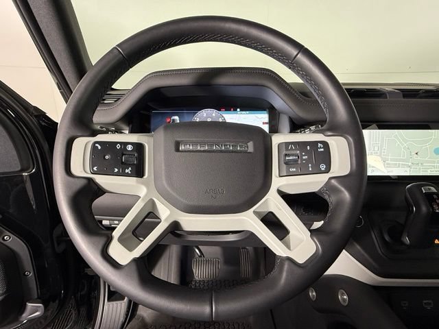 Used 2024 Land Rover Defender 110 X-Dynamic SE AWD/4WD image 29