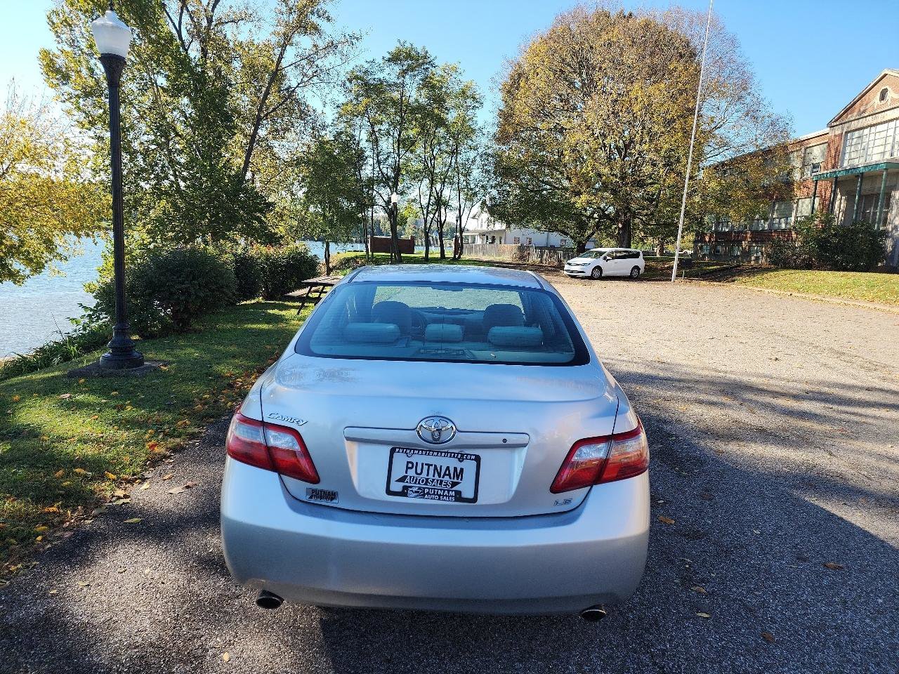 Used 2008 Toyota Camry LE FWD image 4