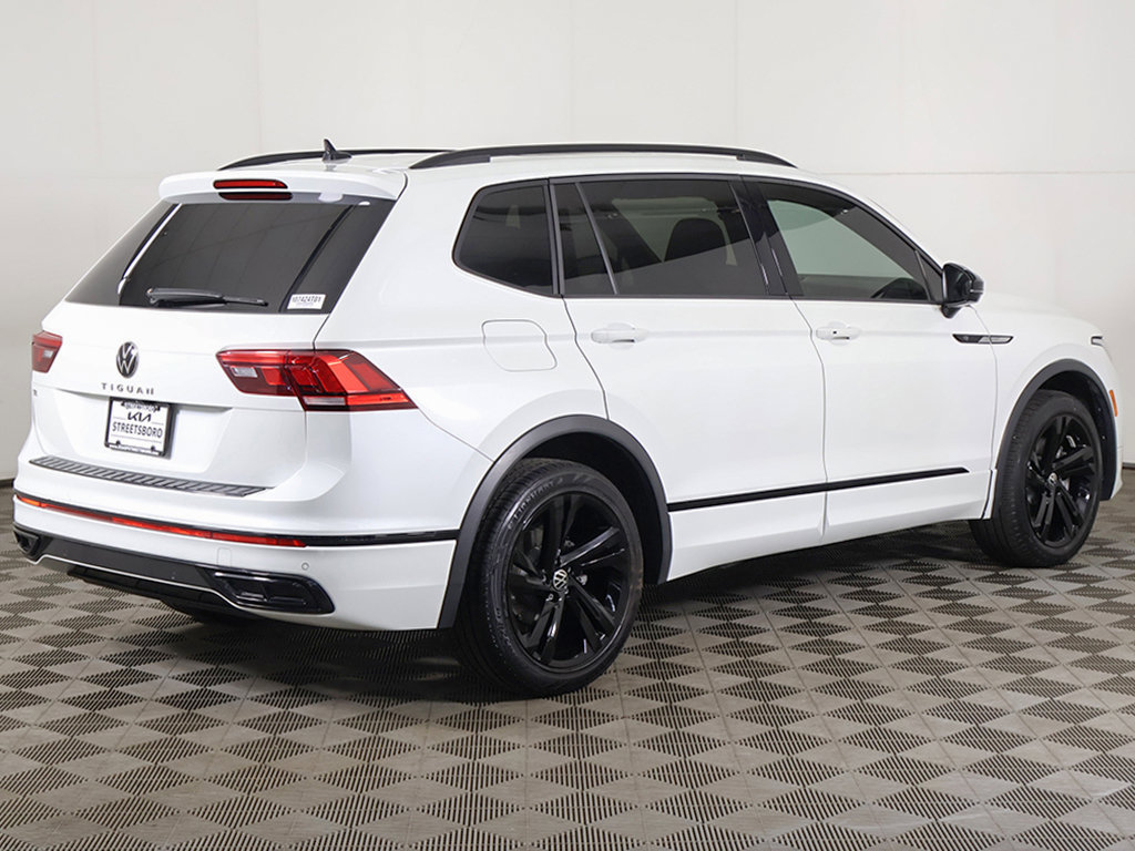 Used 2023 Volkswagen Tiguan SE R-Line FWD image 12