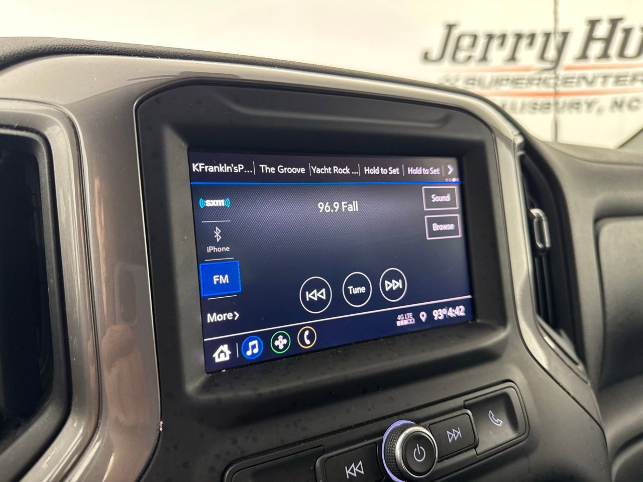 Used 2020 Chevrolet Silverado 2500 Custom w/ Custom Value Package AWD/4WD image 22