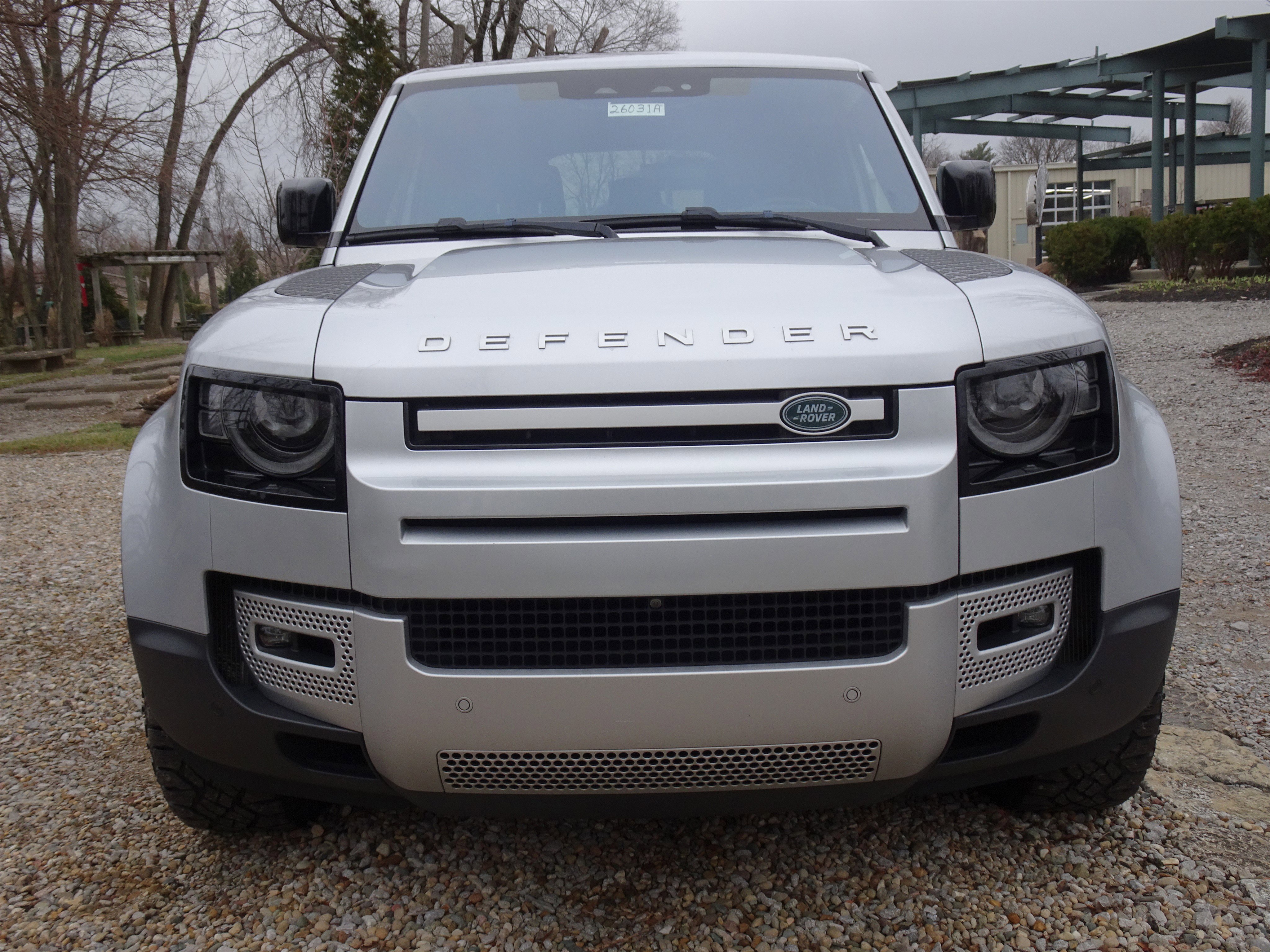 Used 2020 Land Rover Defender 110 SE image 13