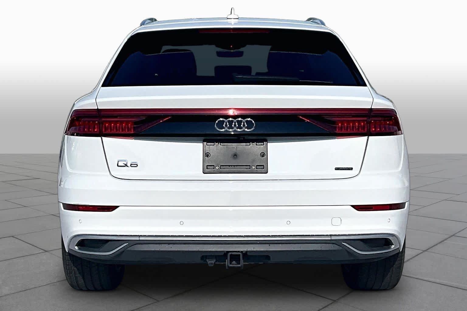 Used 2019 Audi Q8 Prestige w/ Towing Package AWD/4WD image 5