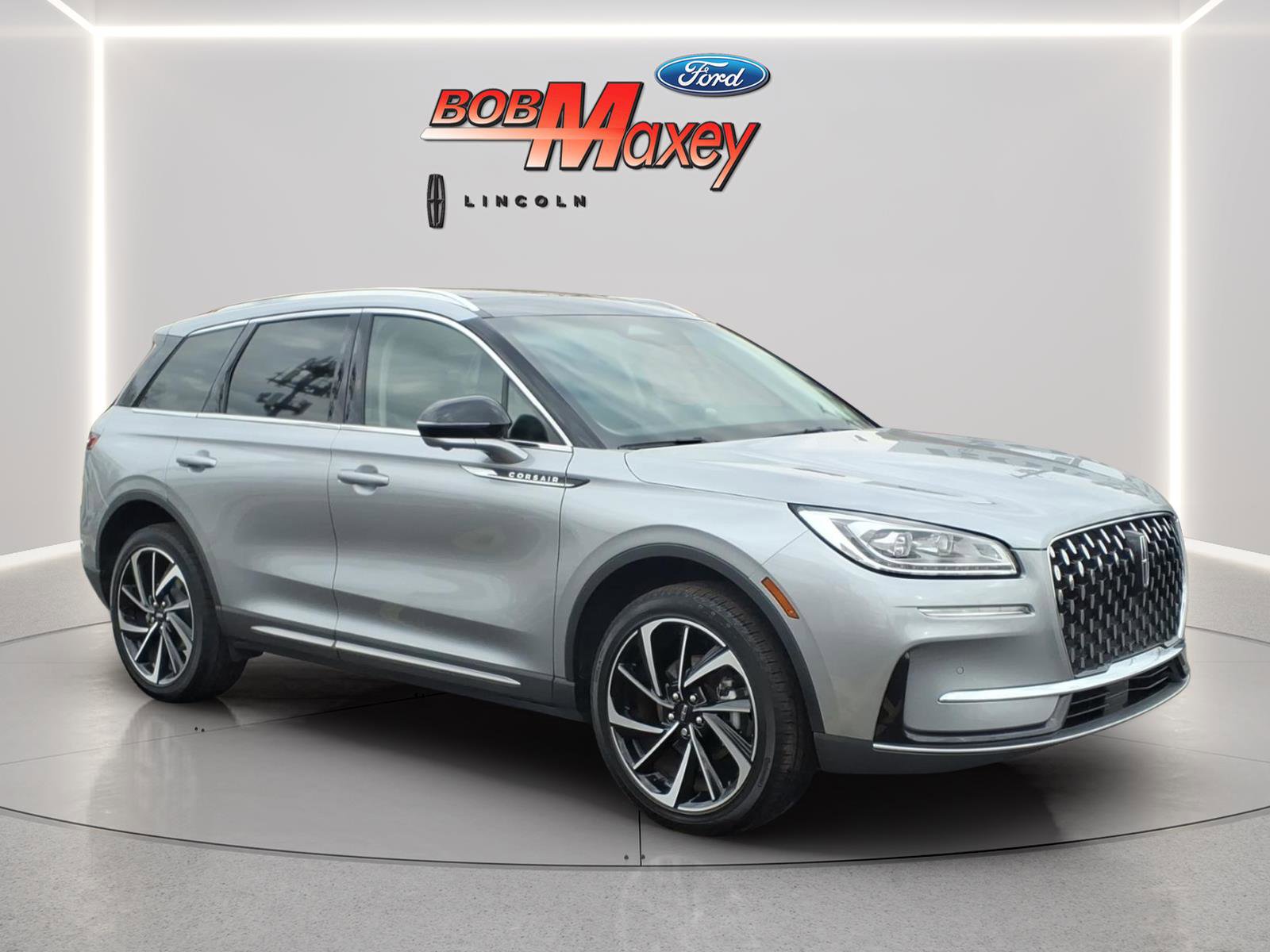 Used 2023 Lincoln Corsair Reserve w/ Equipment Group 201A AWD/4WD image 3