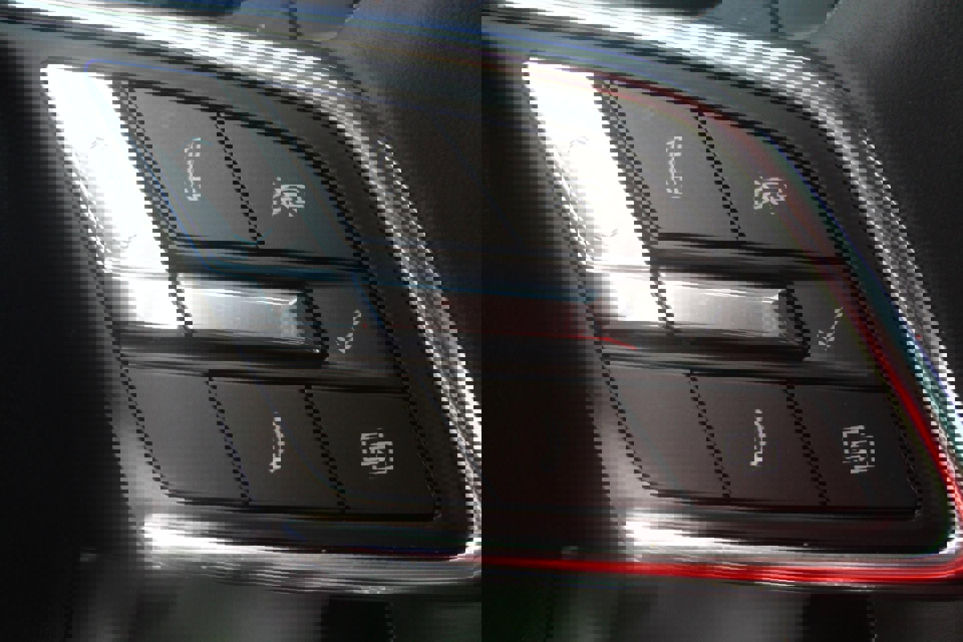 Used 2025 Buick Envision Preferred image 12