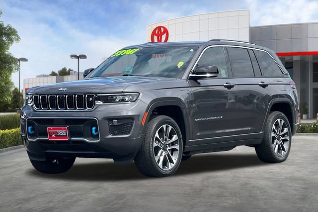 Used 2023 Jeep Grand Cherokee Overland w/ Advanced Protech Group III AWD/4WD image 9