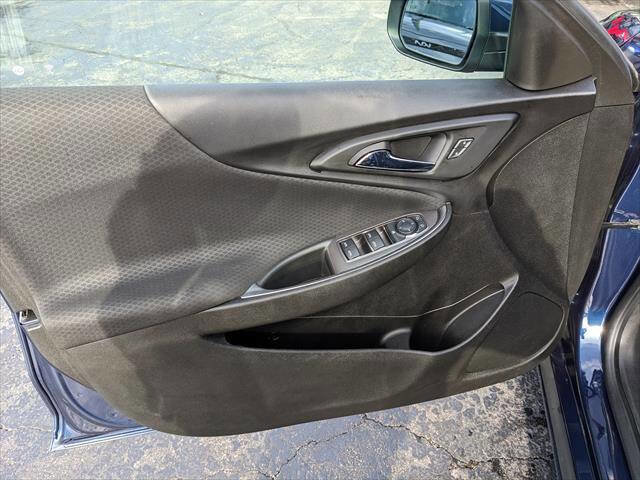 Used 2019 Chevrolet Malibu LT w/ Driver Confidence Package image 10
