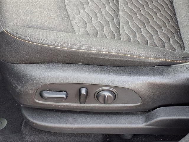 Certified 2020 Chevrolet Equinox LT w/ Driver Convenience Package image 4