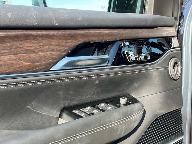 New 2024 Jeep Grand Wagoneer Series I w/ Flexible Seating Group image 15