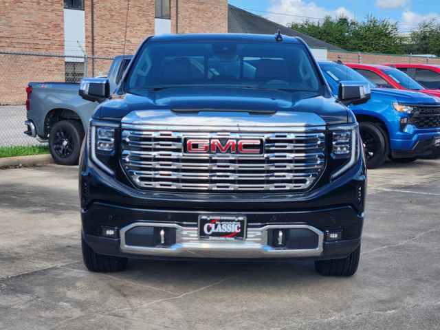 Used 2023 GMC Sierra 1500 Denali w/ Denali Reserve Package AWD/4WD image 2