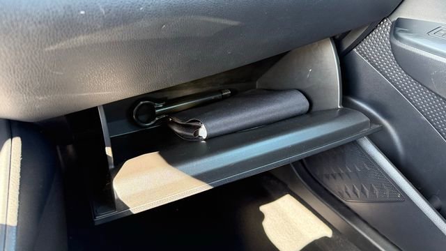 Used 2022 Toyota C-HR XLE image 24