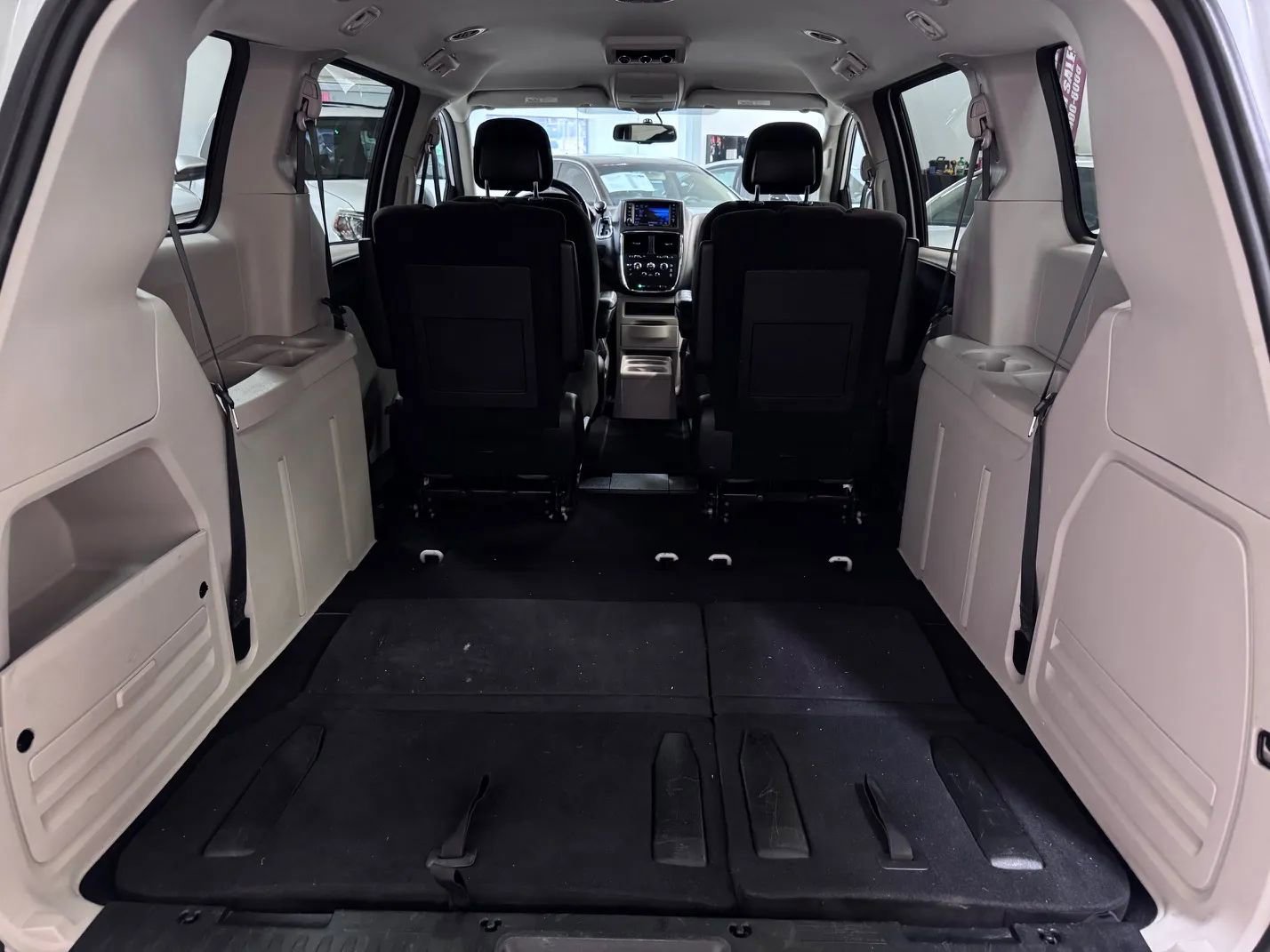 Used 2017 Dodge Grand Caravan SE w/ Power Window Group FWD image 22