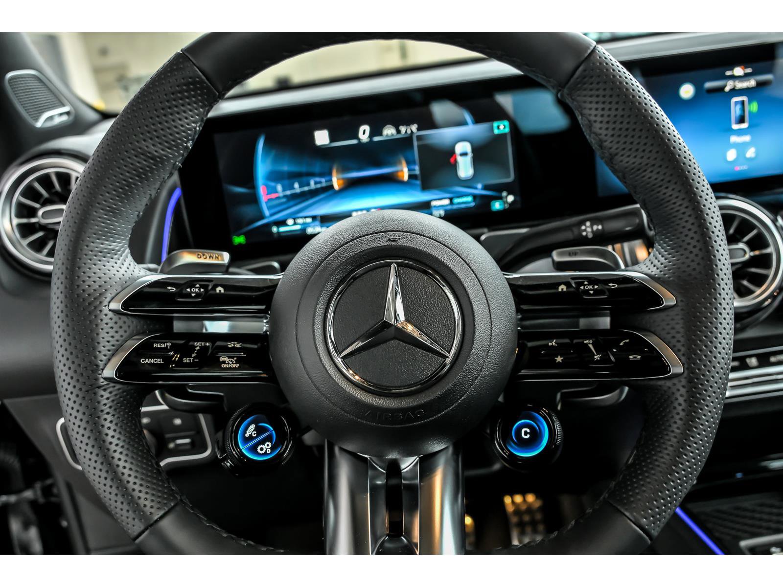 New 2026 Mercedes-Benz GLB 35 AMG 4MATIC image 12
