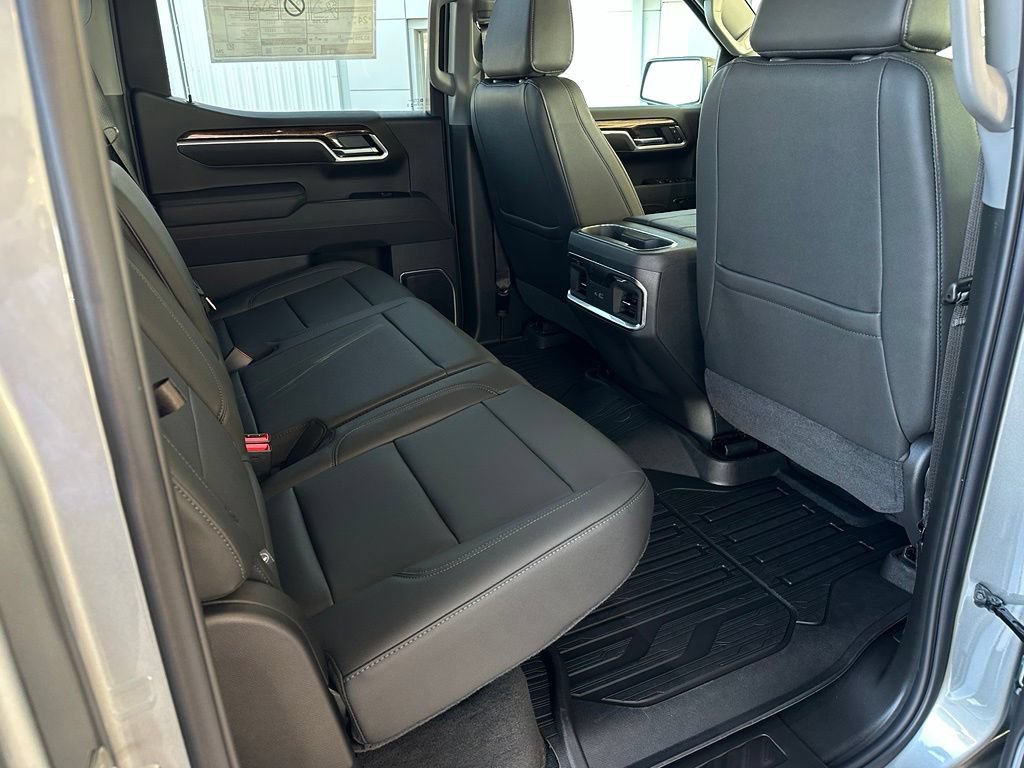 New 2026 GMC Sierra 1500 Elevation w/ Elevation Premium Package AWD/4WD image 17