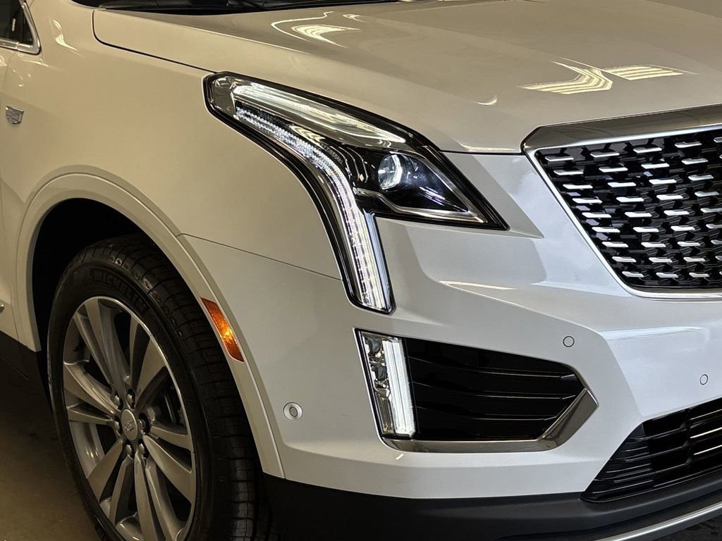 New 2025 Cadillac XT5 Premium Luxury w/ Technology Package video 2
