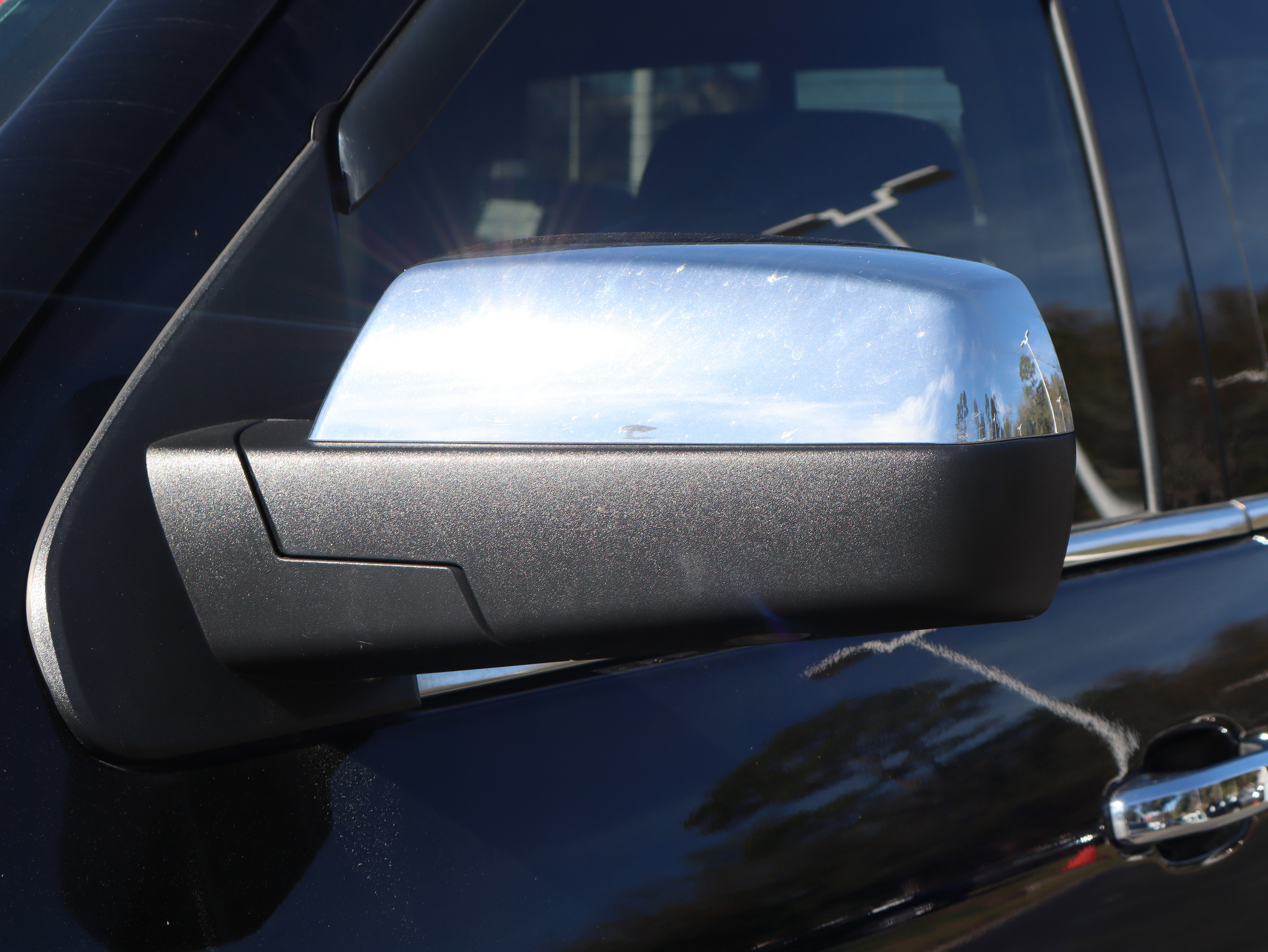 Used 2018 Chevrolet Silverado 1500 LTZ Z71 w/ LTZ Plus Package image 15