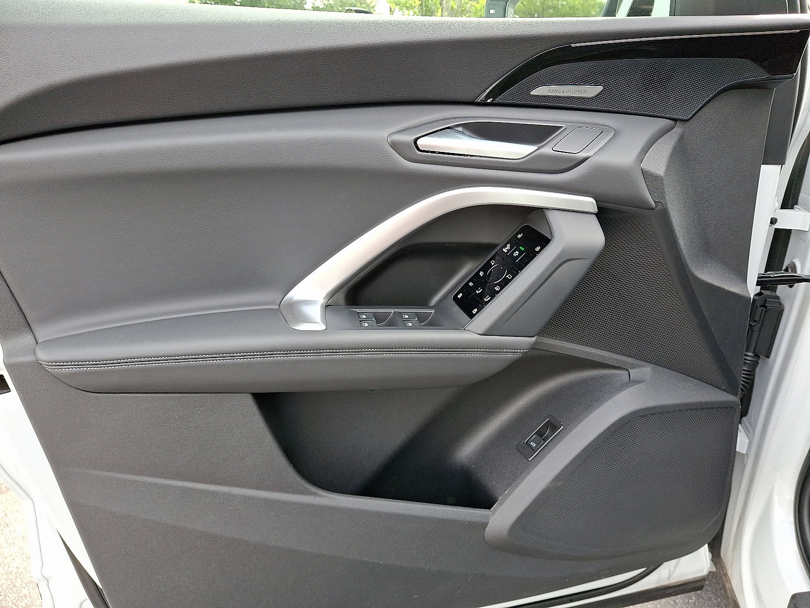 New 2025 Audi Q5 Premium Plus image 8