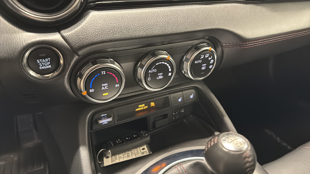 Used 2019 MAZDA MX-5 Miata RF Grand Touring w/ GT-S Package RWD image 25