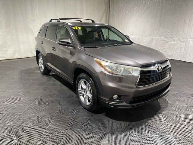 Used 2016 Toyota Highlander Limited image 3