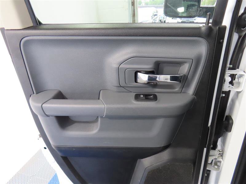 Used 2024 RAM 1500 Classic SLT AWD/4WD image 26
