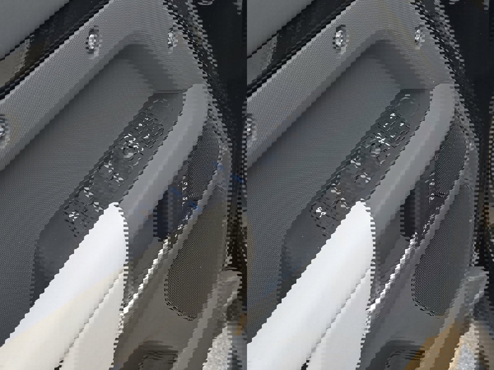 Certified 2025 Land Rover Defender 130 S image 11