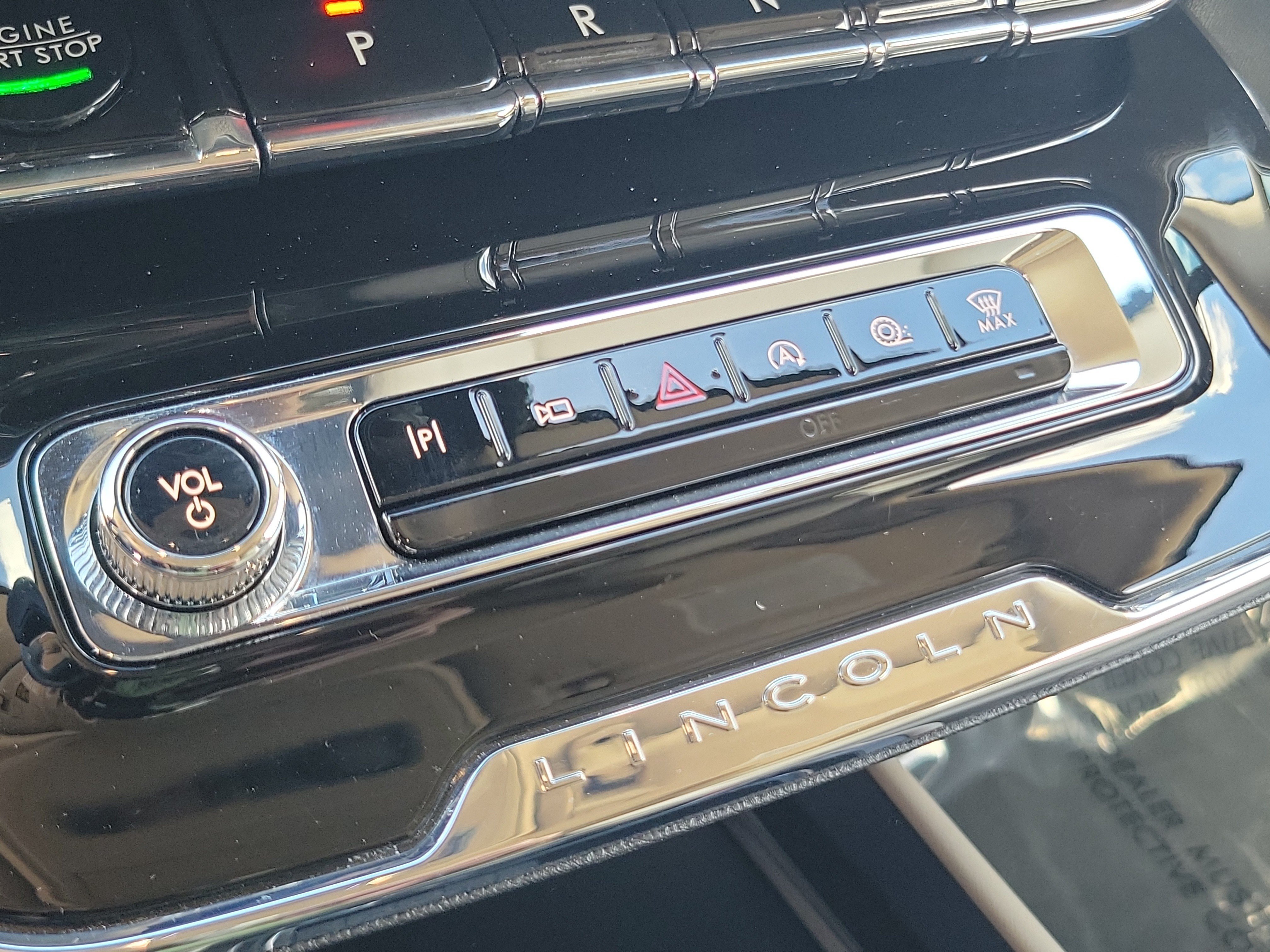 Used 2025 Lincoln Corsair Reserve FWD image 26