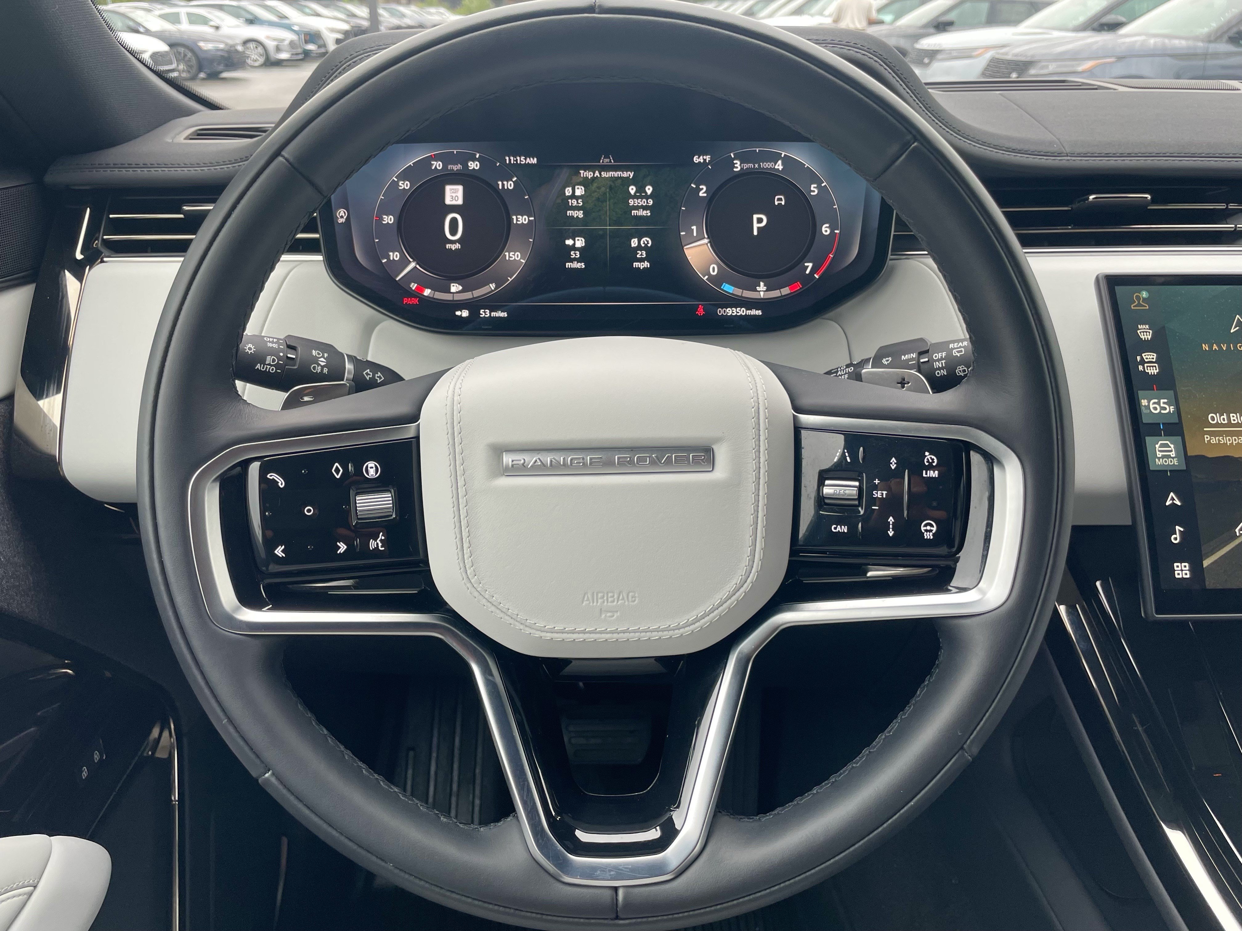 Used 2025 Land Rover Range Rover Sport SE AWD/4WD image 21