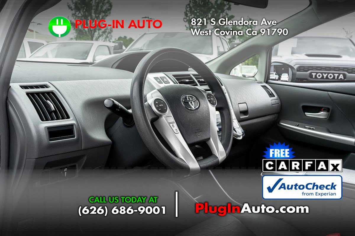 Used 2013 Toyota Prius V Two FWD image 6