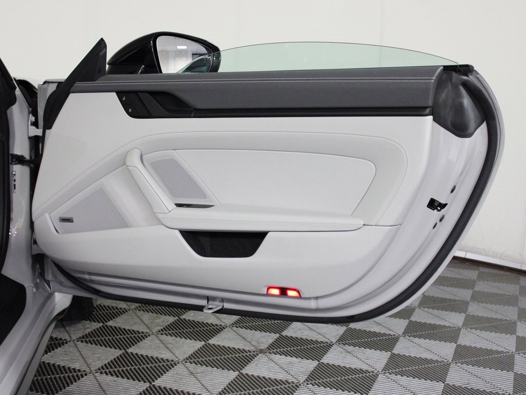 Used 2024 Porsche 911 Carrera GTS image 38