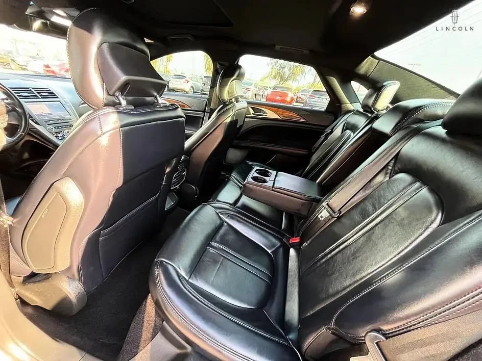 Used 2019 Lincoln MKZ Reserve w/ Reserve Plus Package FWD image 11