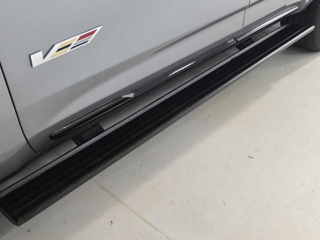 Used 2023 Cadillac Escalade V w/ LPO, ONYX Package AWD/4WD image 8