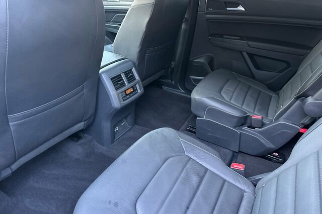 Used 2021 Volkswagen Atlas SEL Premium image 9