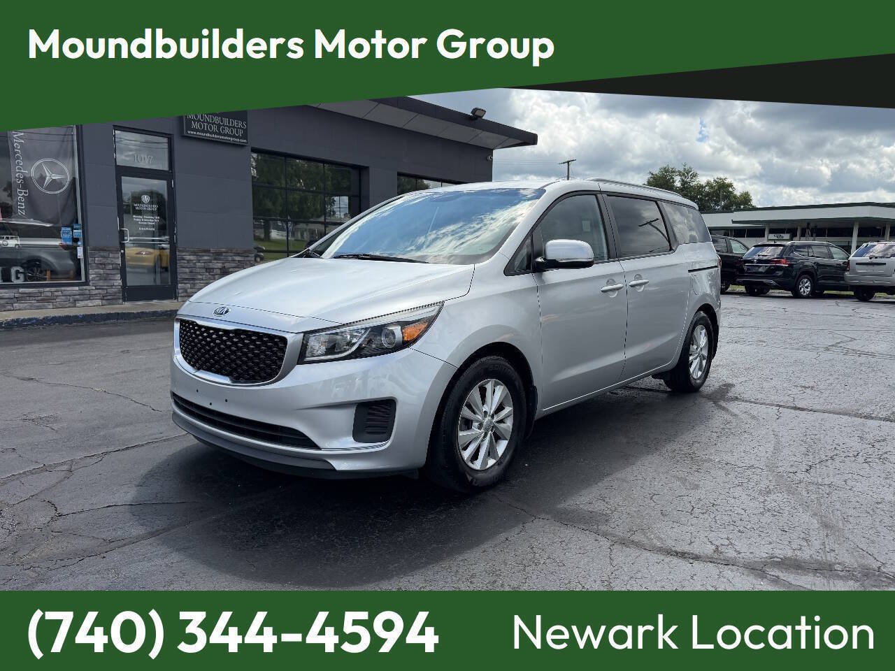 Used 2016 Kia Sedona LX w/ Option Group 020 FWD image 1