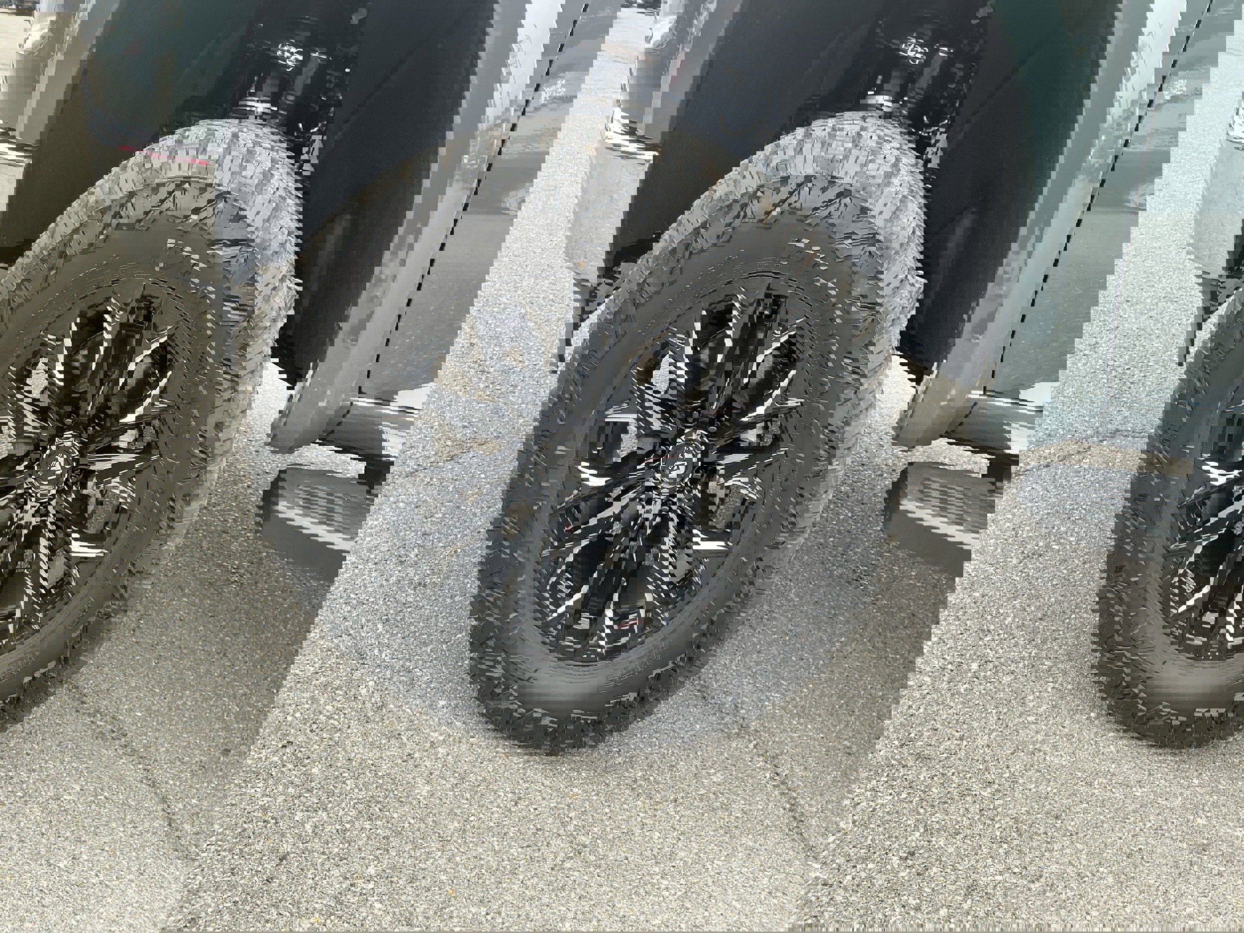 New 2025 Chevrolet Silverado 1500 LT w/ Z71 Off-Road Package image 11