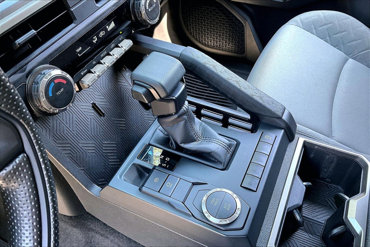 Used 2024 Toyota Tacoma SR5 RWD image 15
