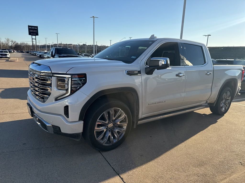 Used 2024 GMC Sierra 1500 Denali w/ Denali Reserve Package image 1