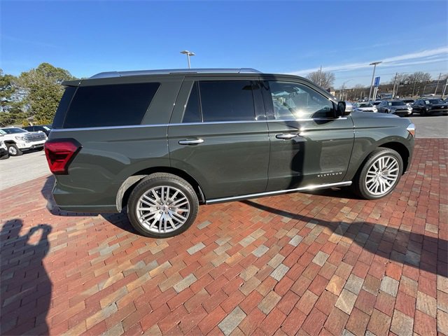 Used 2022 Ford Expedition Platinum image 19