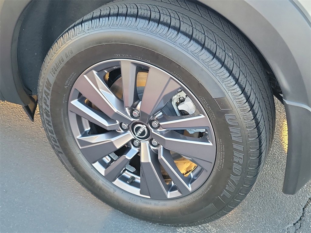 Used 2022 Nissan Pathfinder SV image 25