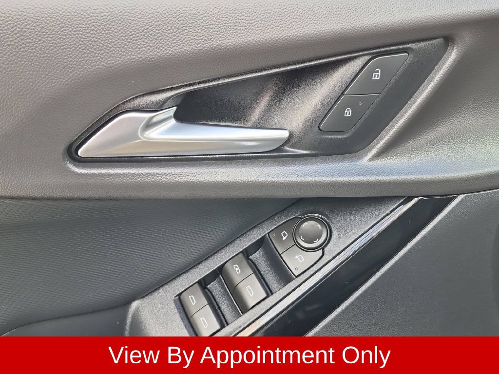 Used 2026 Chevrolet Equinox LT FWD image 13