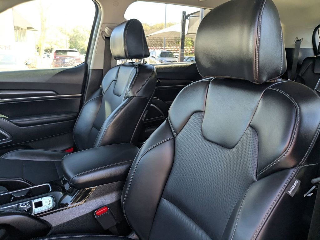 Used 2025 Kia Telluride S image 13