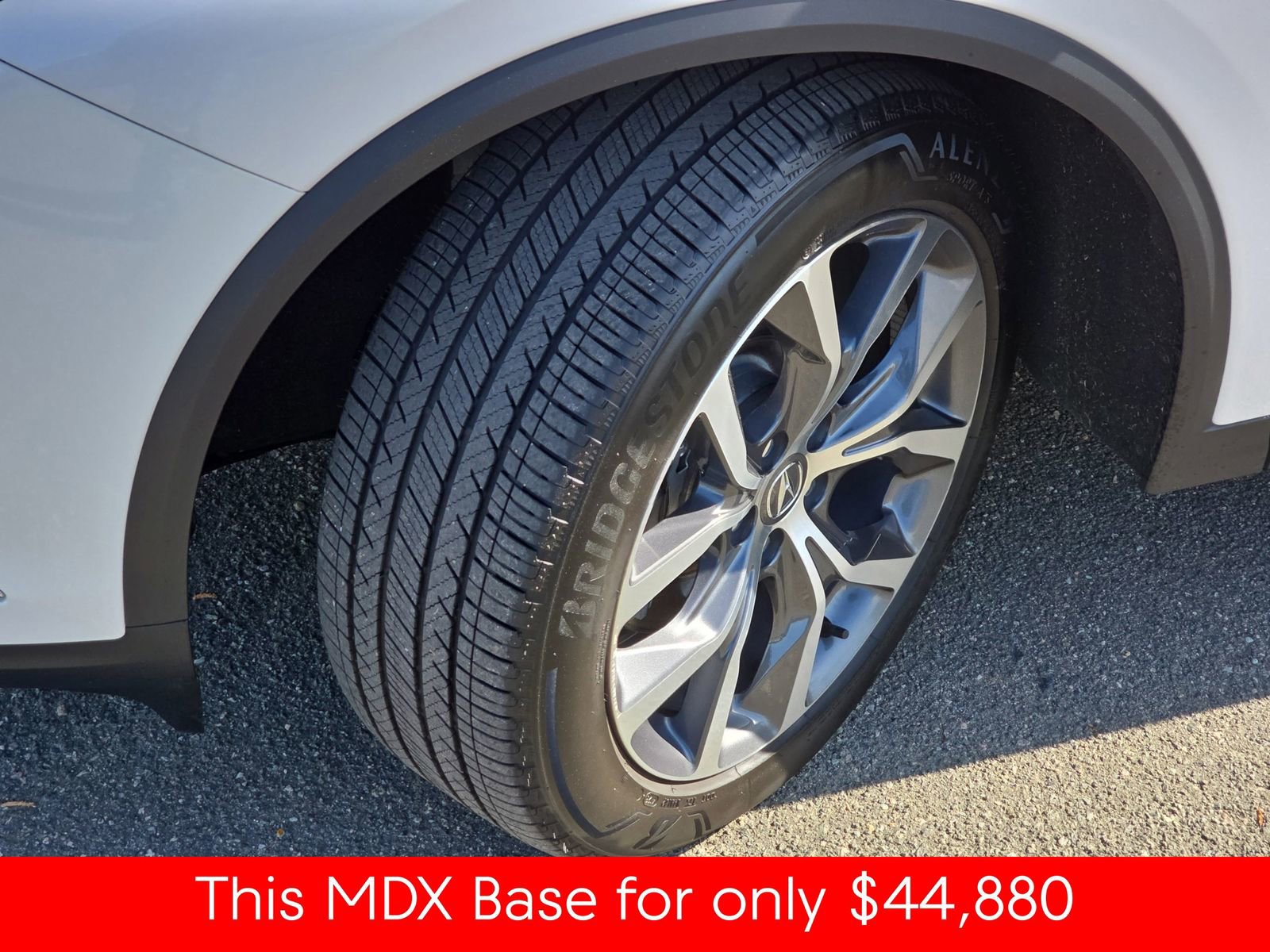 Used 2024 Acura MDX SH-AWD w/ Technology Package image 42